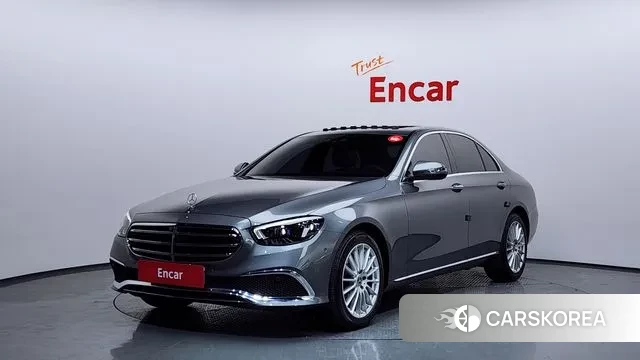 Mercedes-Benz E-Class W213 2022 Серый из Кореи