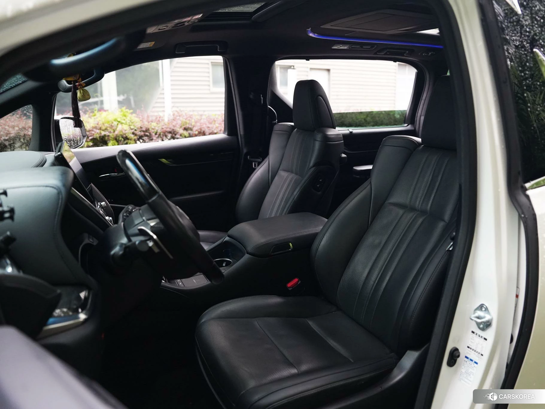 Lexus LM 2020 Белый из Китая