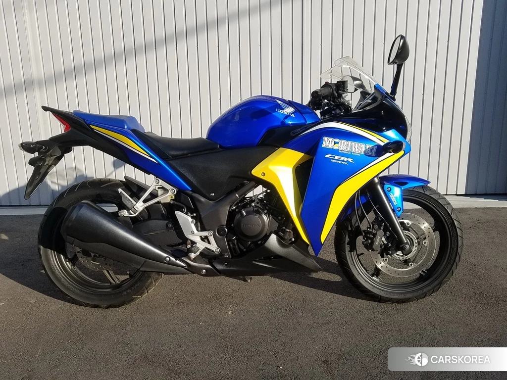 Проданный Honda CBR250R ABS 2013 из Японии