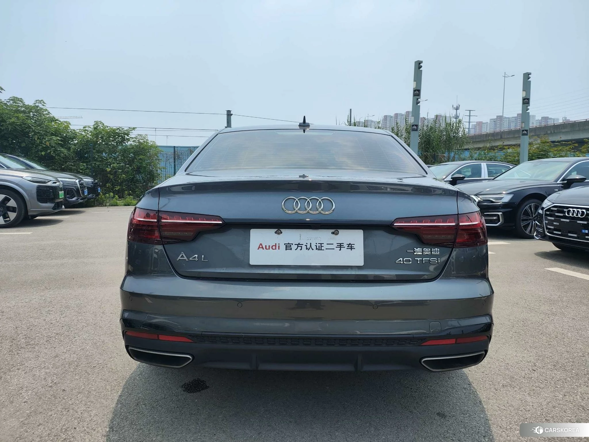 Audi A4L 2023 Темно-серый из Китая