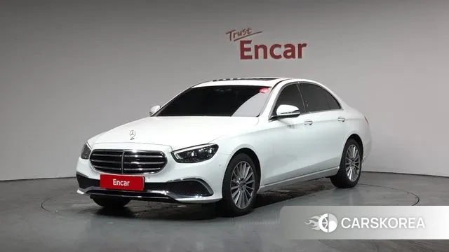 Mercedes-Benz E-Class W213 2021 Белый из Кореи