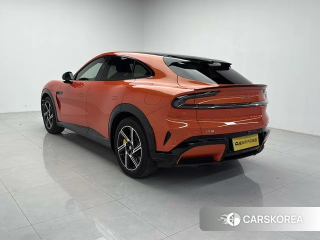 Xiaomi Car Xiaomi YU7 2025 Красный из Китая