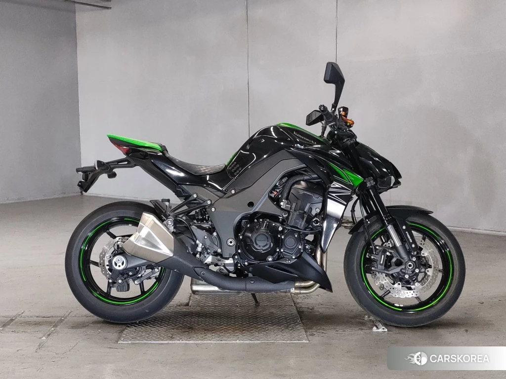 Проданный Kawasaki Z1000 2017 из Японии, фото 2