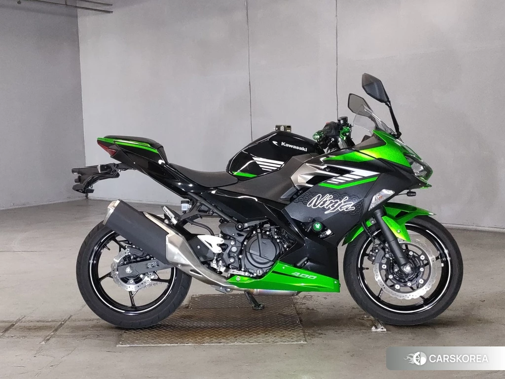 Проданный Kawasaki NINJA 400 2024 из Японии, фото 2