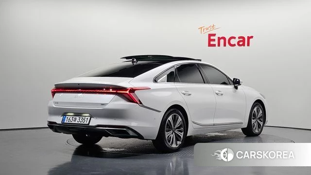Kia K8 Hybrid 2023 Белый из Кореи