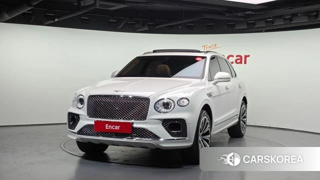 Bentley Bentayga 2022 Белый из Кореи