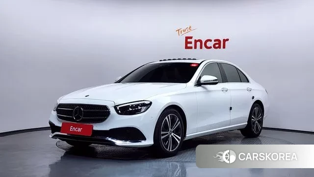 Mercedes-Benz E-Class W213 2021 Белый из Кореи