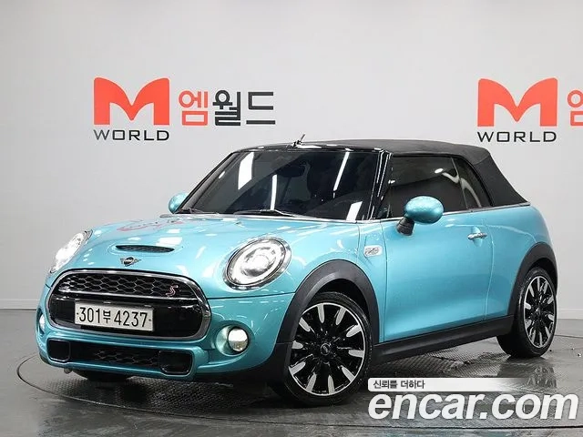 Mini Cooper S Convertible 2018 Небесно-голубой из Кореи