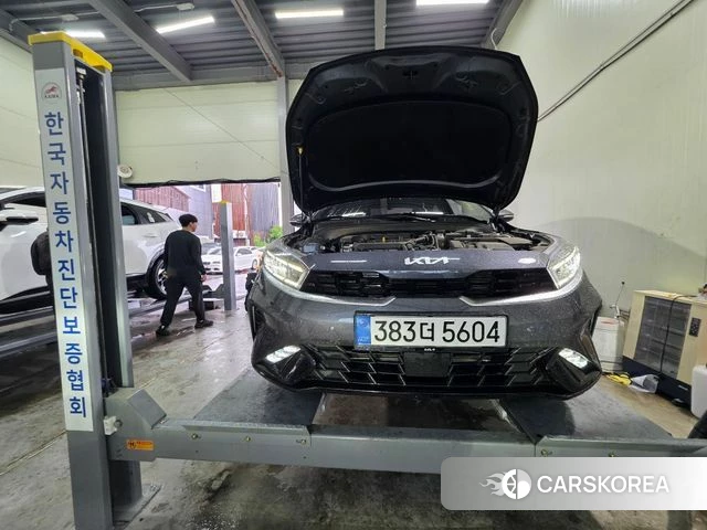 Kia The New K3 2nd generation 2024 Серый из Кореи