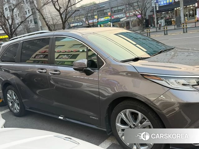 Toyota Sienna 4th Generation 2021 Серый из Кореи