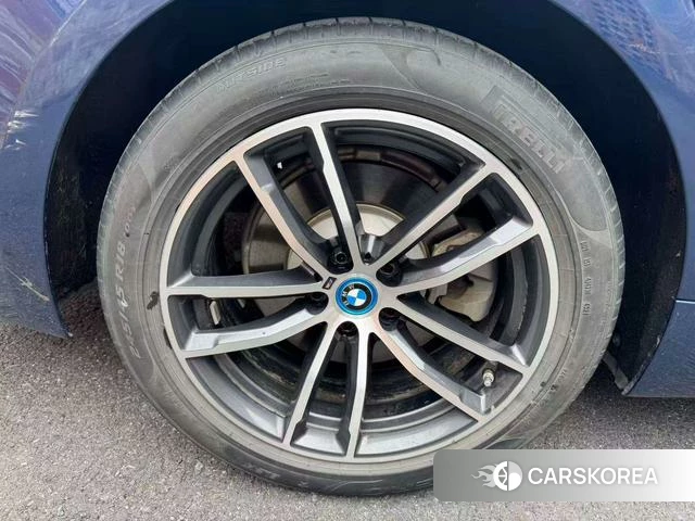 BMW 5 series PHEV 2022 Синий из Китая