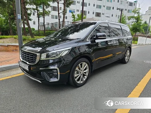 Kia The New Carnival 2019 Черный из Кореи