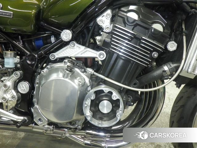 Engine photo