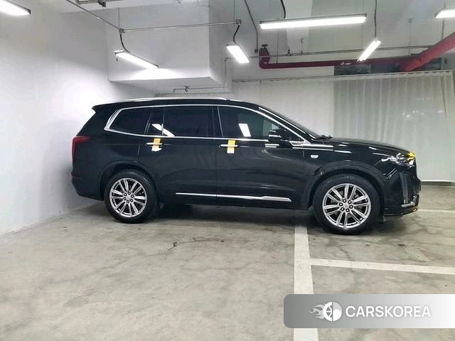 Cadillac XT6 2023 Черный из Китая