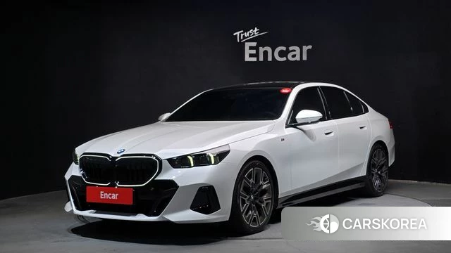 BMW 5 Series (G60) 2026 Белый из Кореи