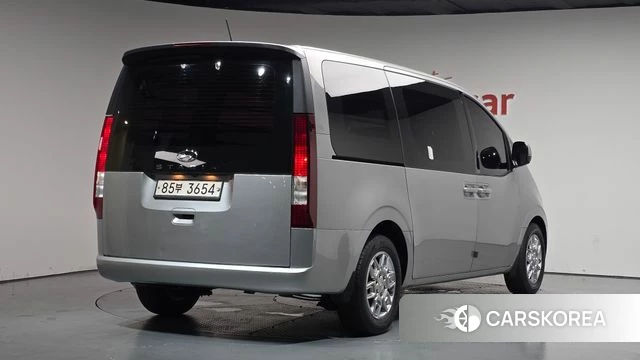 Hyundai Staria 2021 Серебряный из Кореи