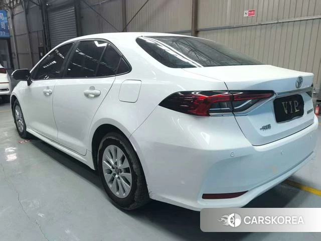 Toyota Corolla 2021 Белый из Китая