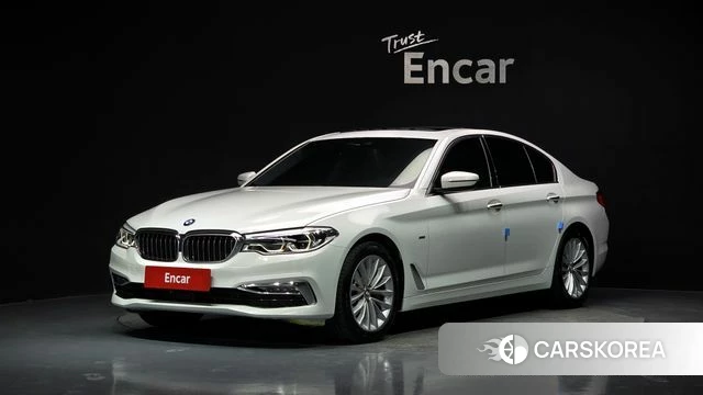 BMW 5 Series (G30) 2018 Черный из Кореи
