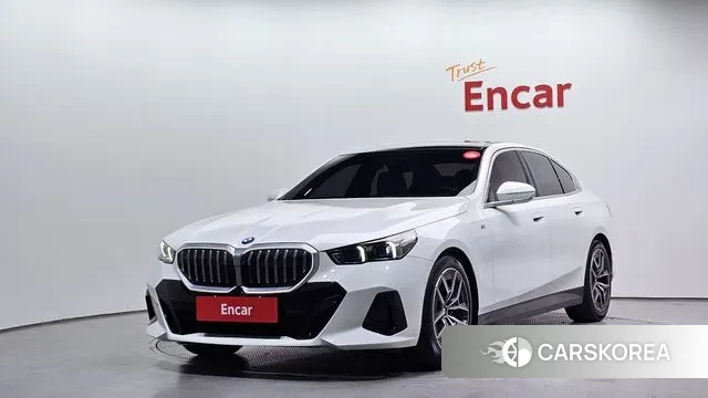 BMW 5 Series (G60) 2024 Белый из Кореи