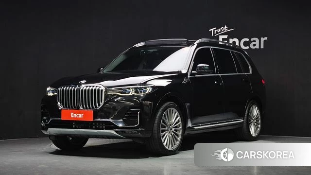 BMW X7 (G07) 2021 Черный из Кореи