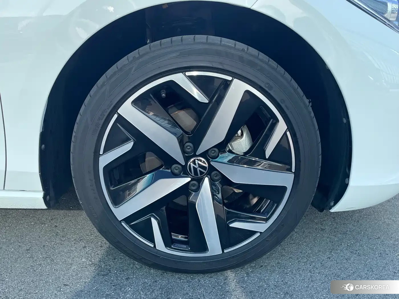 Volkswagen Lamando 2024 Белый из Китая
