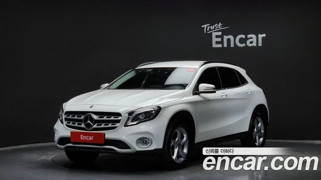 Mercedes-Benz GLA-Class X156 2019 Белый из Кореи