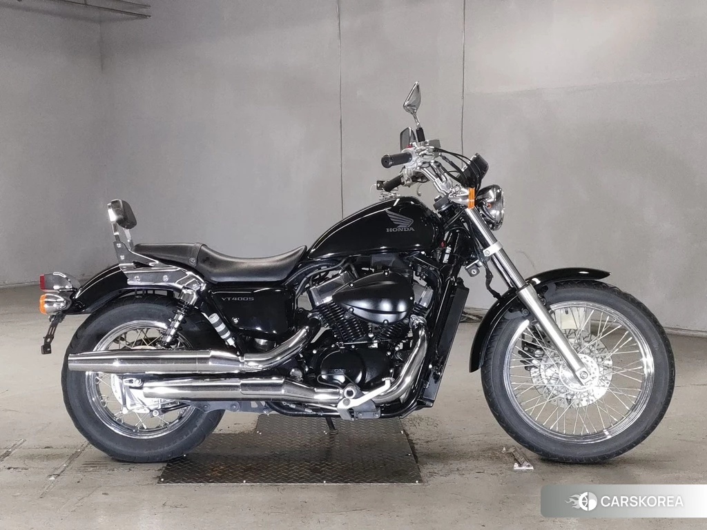 Проданный Honda VT400S 2010 из Японии