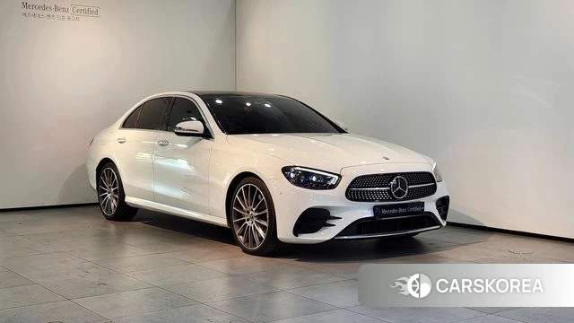 Mercedes-Benz E-Class W213 2022 Белый из Кореи