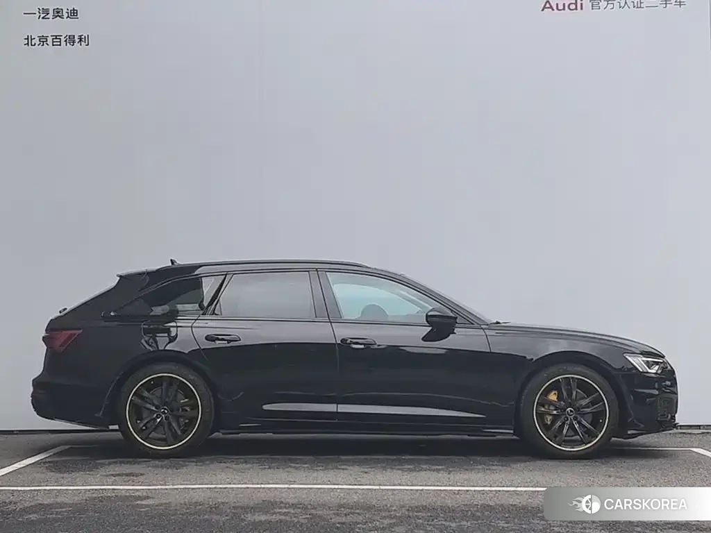 Audi A6 2022 Черный из Китая