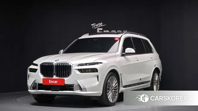 BMW X7 (G07) 2025 Белый из Кореи