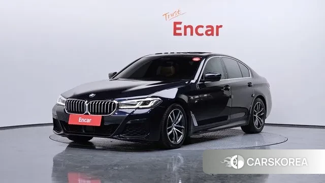 BMW 5 Series (G30) 2022 Черный из Кореи