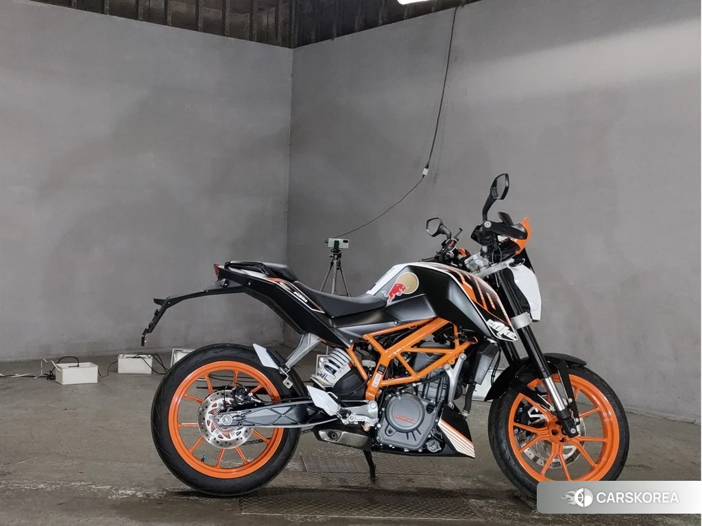 Проданный KTM 390 DUKE 2013 из Японии, фото 2