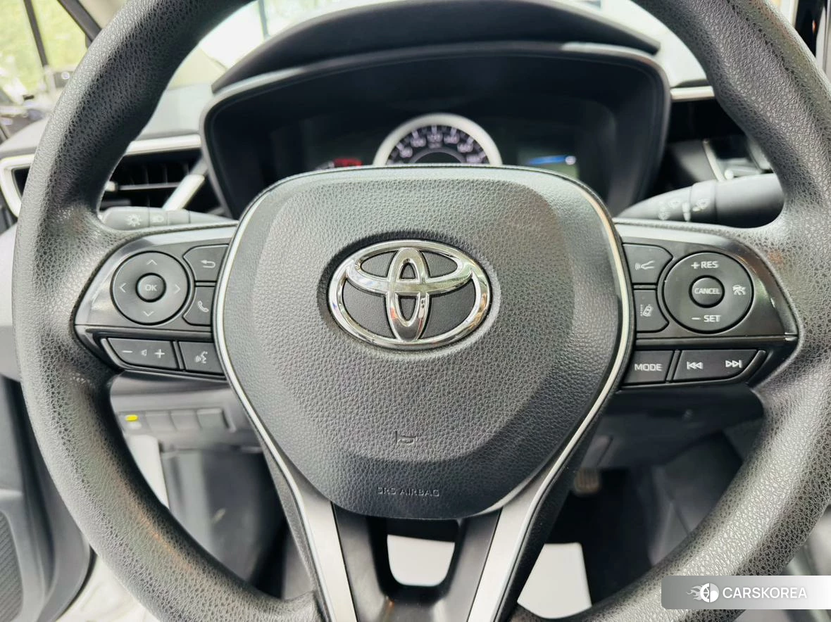 Toyota Corolla 2022 Серебристо-серый из Китая
