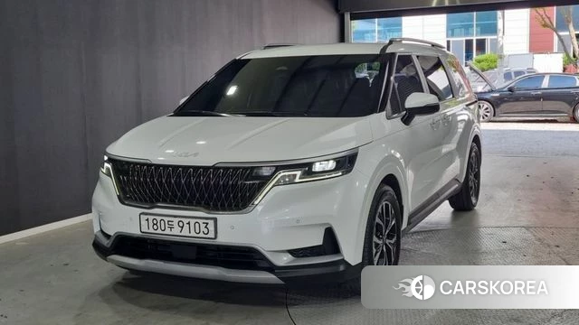 Kia Carnival 4th generation 2023 Белый из Кореи