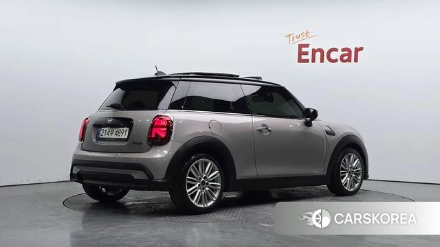 Mini Cooper 2021 Серебристо-серый из Кореи
