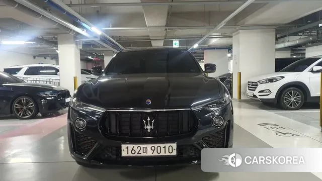 Maserati Levante 2020 Черный из Кореи