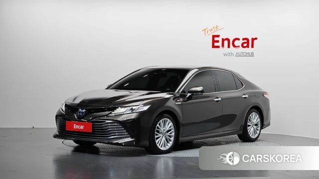 Toyota Camry (XV70) 2018 Серый из Кореи