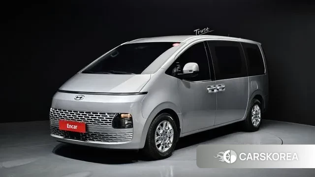 Hyundai Staria 2023 Серебряный из Кореи
