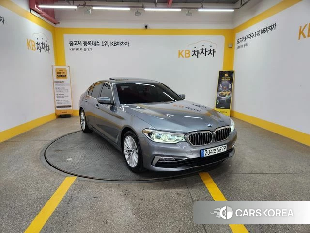 BMW 5 Series (G30) 2018 Серый из Кореи