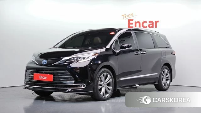 Toyota Sienna 4th Generation 2024 Черный из Кореи