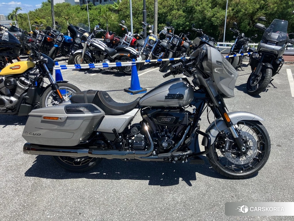 Проданный Harley-Davidson Street Glide FLHXSE1800 CVO 2023 из Японии