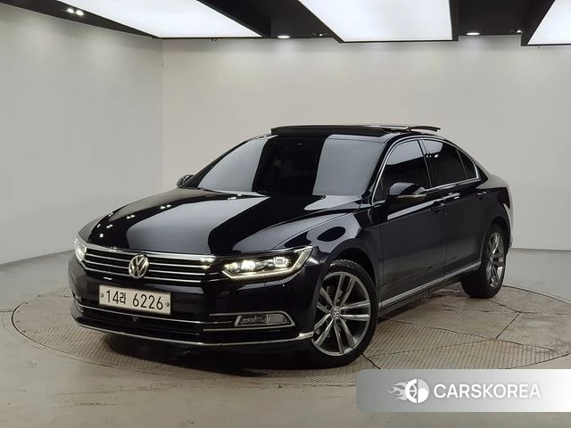 Volkswagen Passat GT (B8) 2018 Черный из Кореи