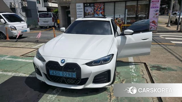 BMW i4 2023 Белый из Кореи
