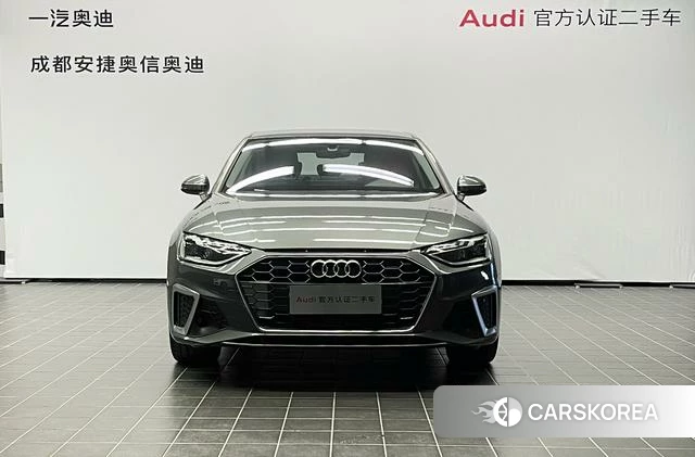 Audi A4L 2023 Темно-серый из Китая