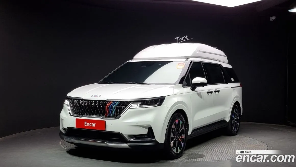 Kia Carnival 4th generation 2023 Белый из Кореи