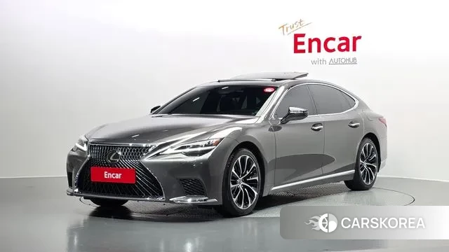 Lexus LS500h 5th generation 2023 Песочный из Кореи