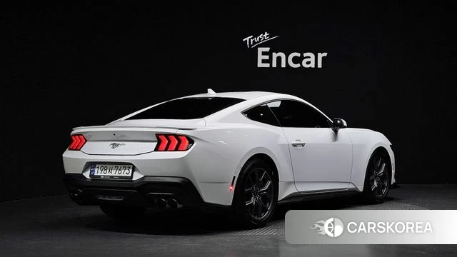 Ford Mustang 7th Generation 2024 Белый из Кореи