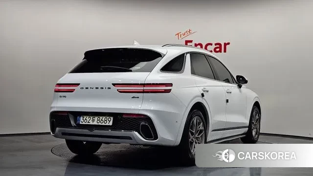 Genesis GV70 2022 Белый из Кореи