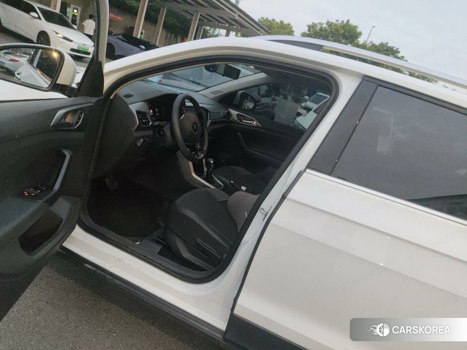 Volkswagen Tu Kai 2021 Белый из Китая