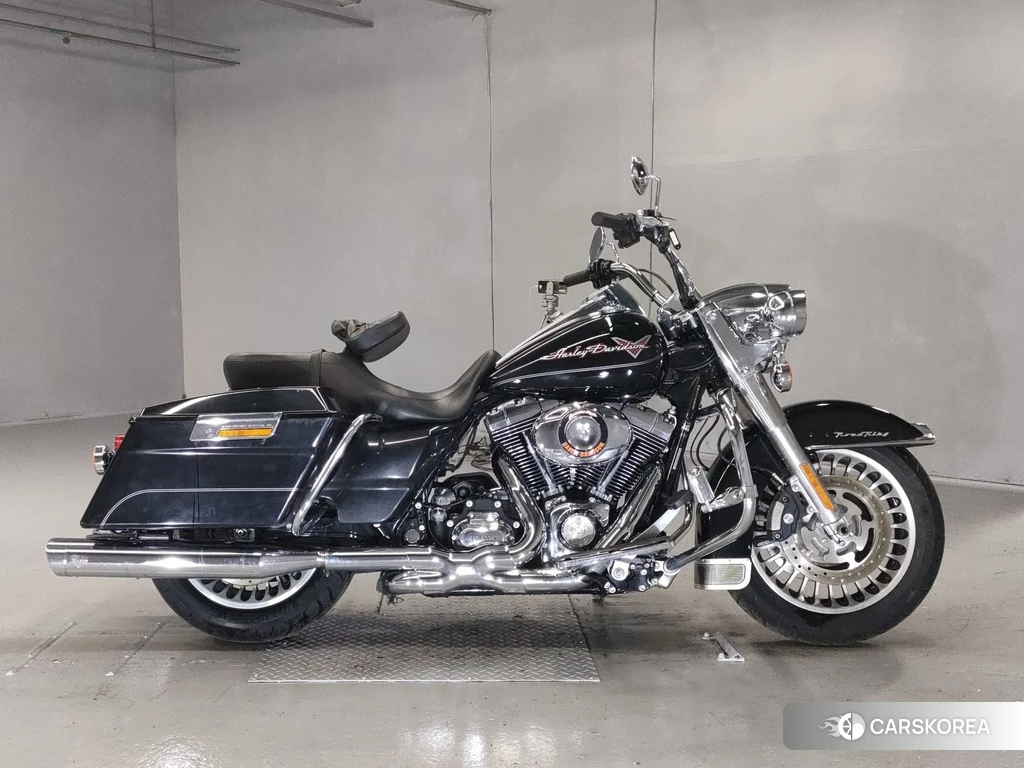 Проданный Harley-Davidson Road King FLHR1580 2010 из Японии, фото 2